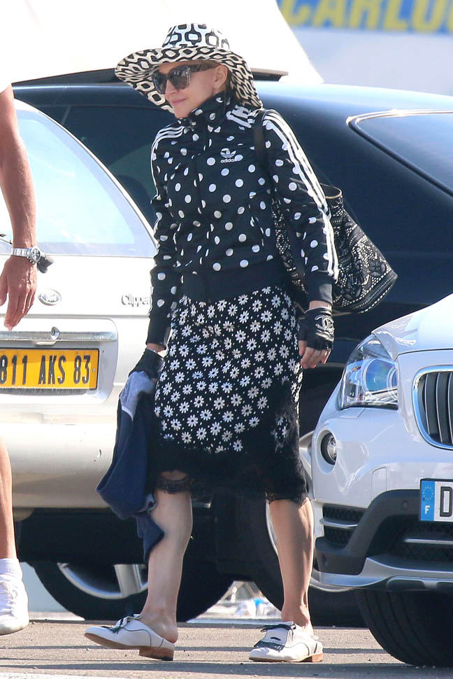 Semi-Exclusive... Madonna Boards A Yacht In Cannes